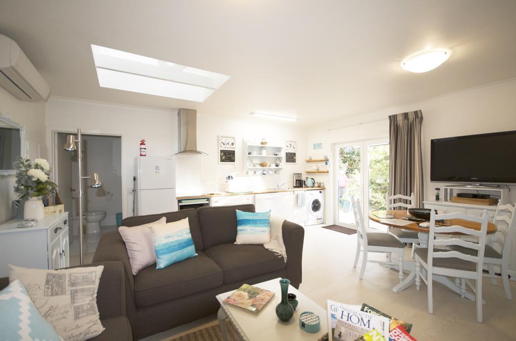 Castlewood Cottage Company Bay Ngoại thất bức ảnh
